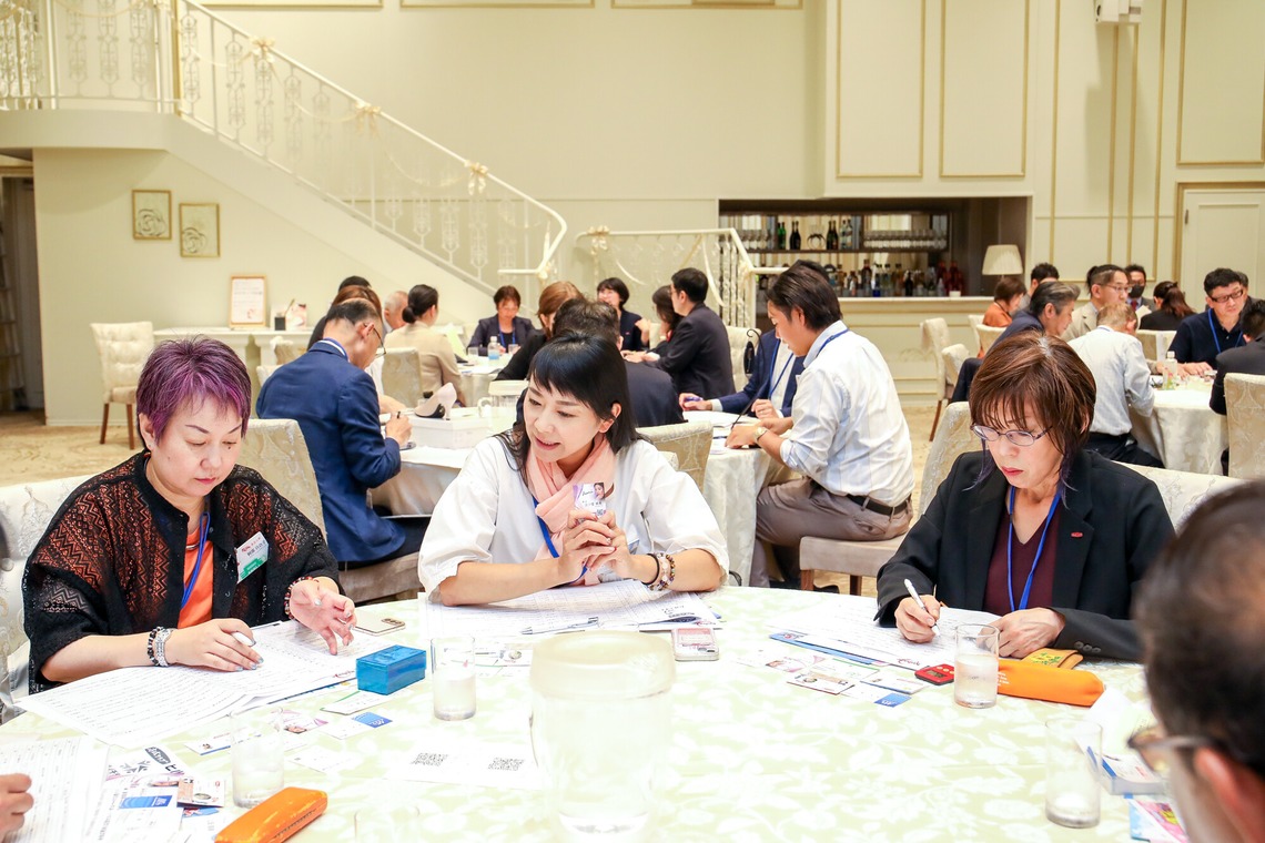 なかがわさとみが撮影した「ビジネス交流会の写真撮影」の写真