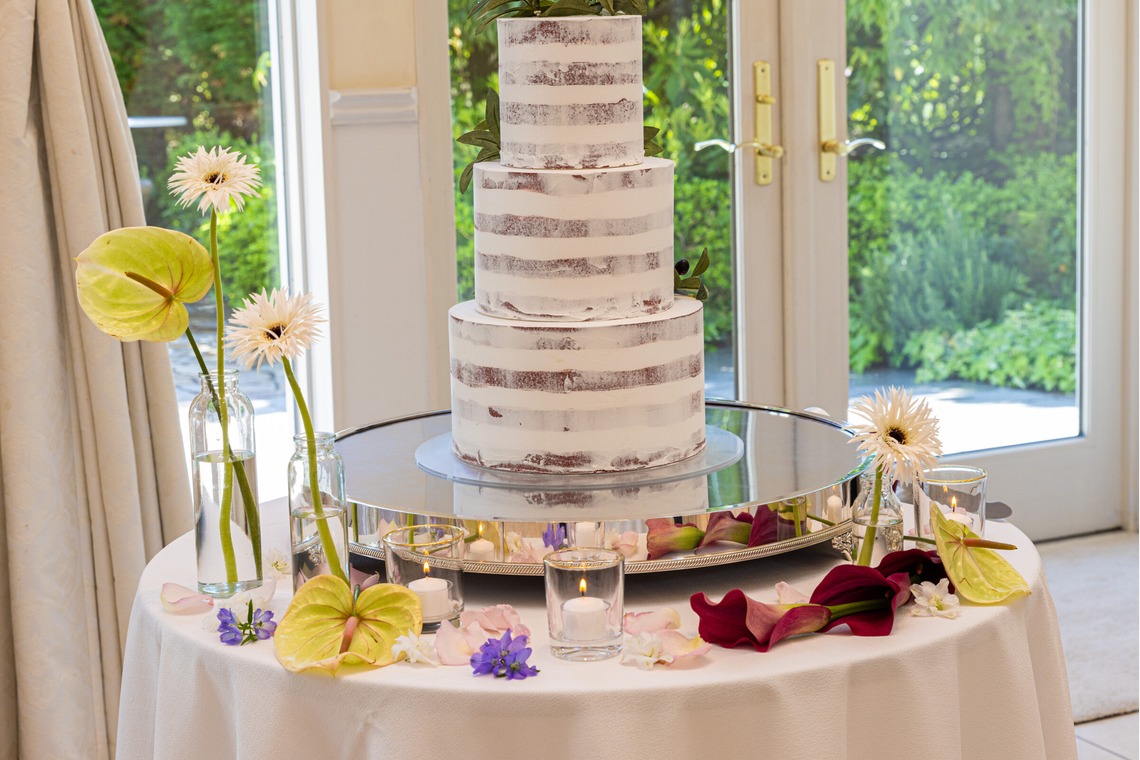 内海　利彦が撮影した「披露宴会場の花装」の写真