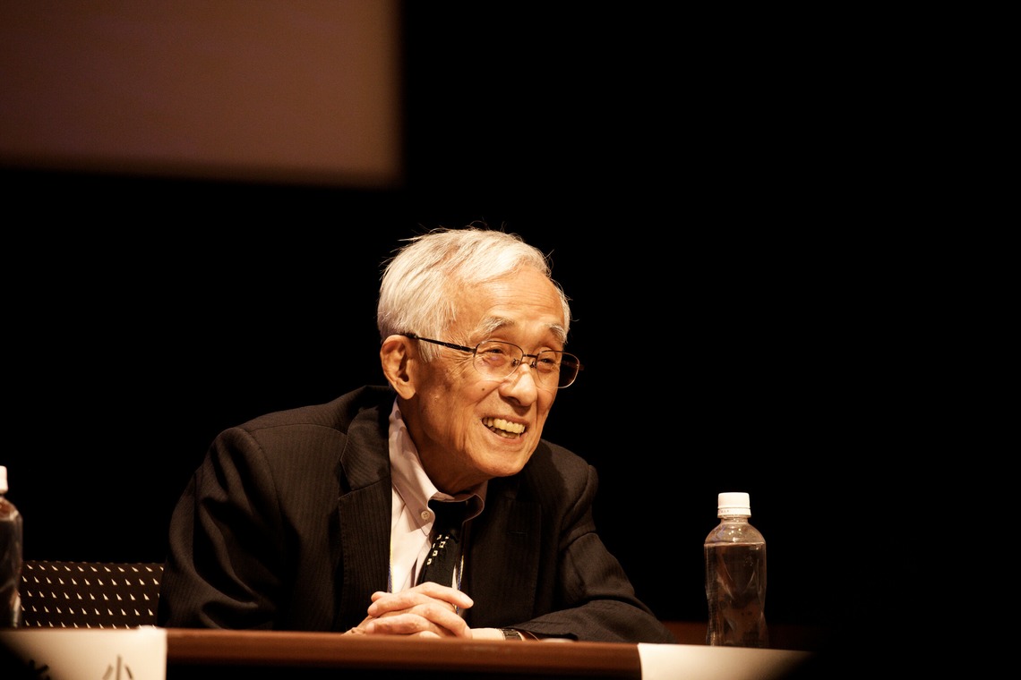Tomohisa Watanabeが撮影した写真のアルバム「講演会」