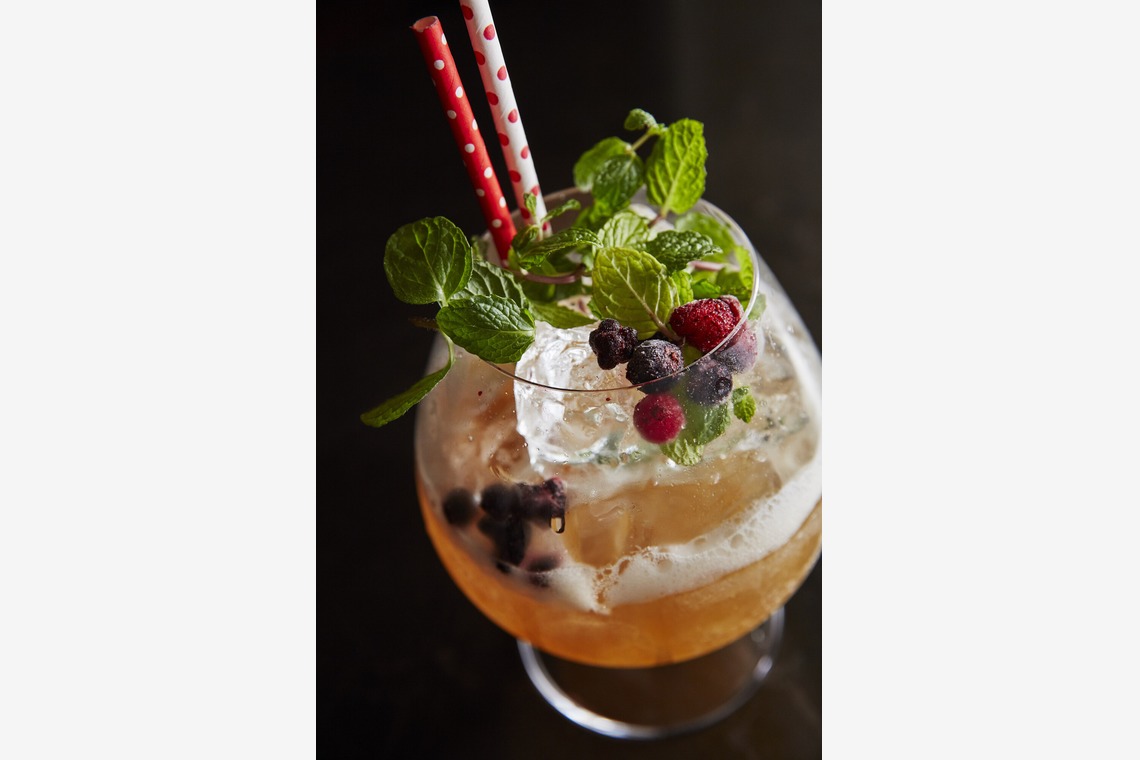 塚本悟克が撮影した「LOOPHAS」の写真