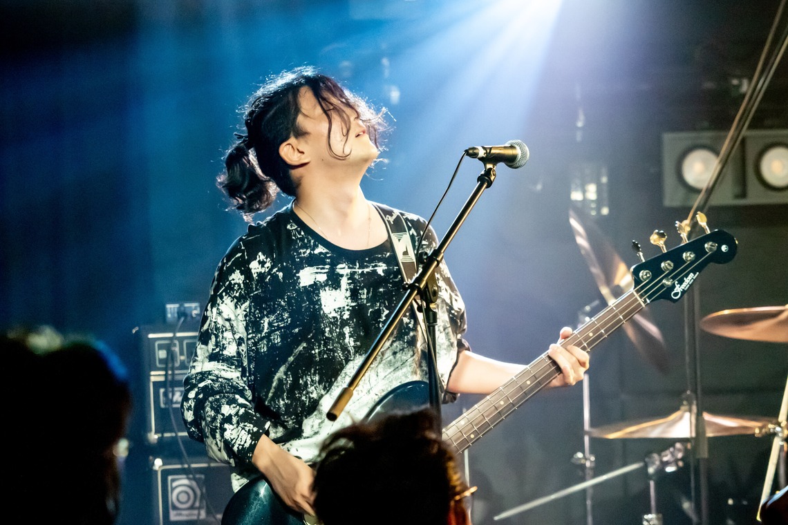 原野 英樹が撮影した「ロックバンドのライブハウス撮影 No.1」の写真