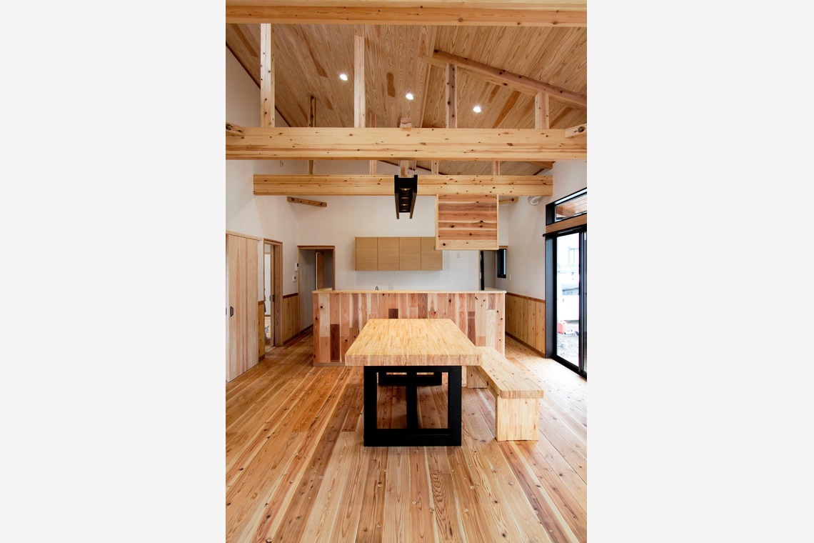 隈元智子が撮影した「家」の写真