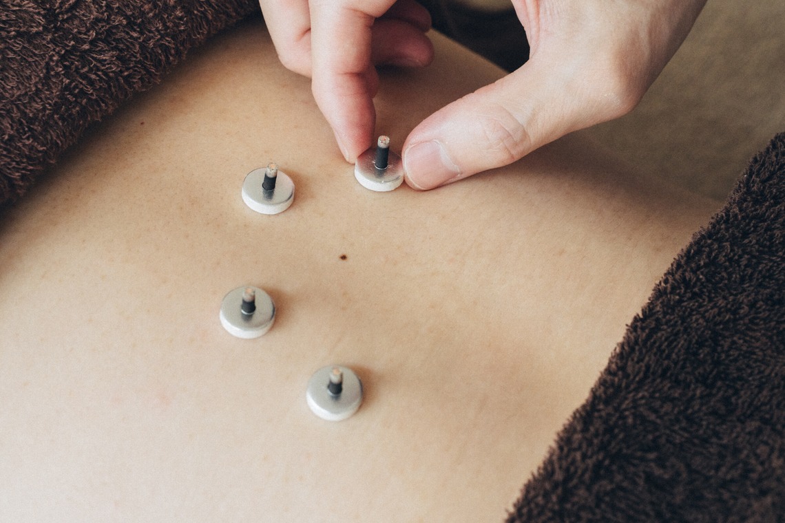 菊村夏水が撮影した写真のアルバム「鍼灸院」