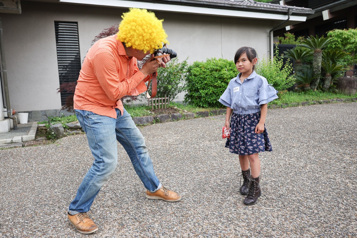ちずカメラが撮影した「写真家　橘田龍馬さんの子供写真教室の様子」の写真