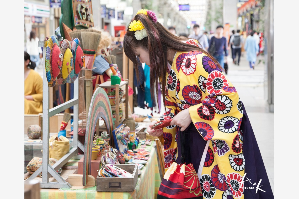 A&K STUDIO CO.,LTD.（上野 晃嗣）が出張撮影した家族写真(キッズ,ベビーフォト)などが写った「卒業式」の家族写真