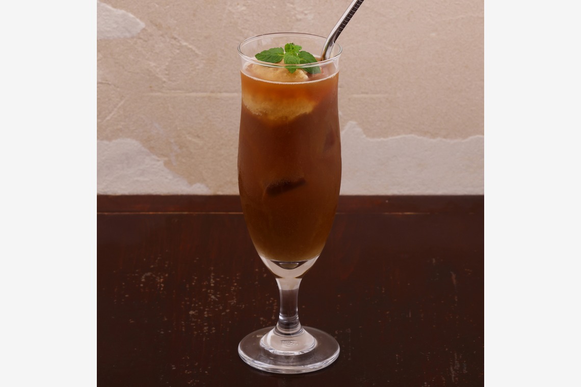 森安　照が撮影した「ティ・コーヒー・テイクアウト」の写真