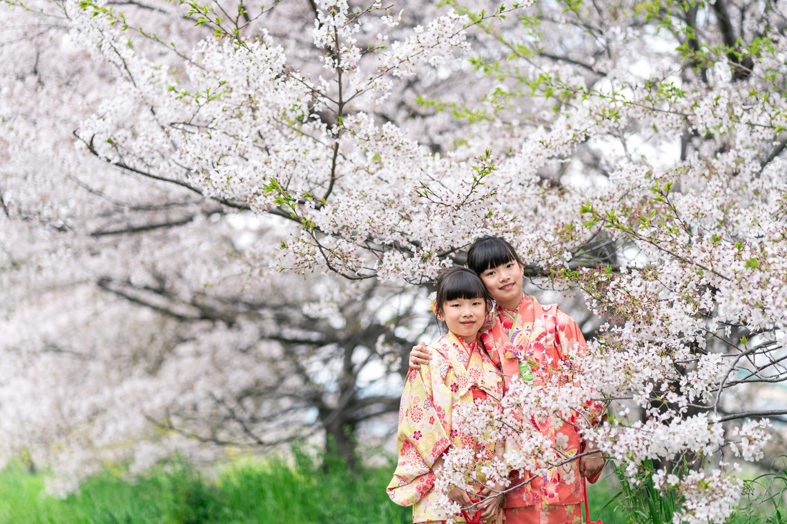 櫻井一平が出張撮影した家族写真(キッズ,ベビーフォト)などが写った「ファミリーフォト」の家族写真