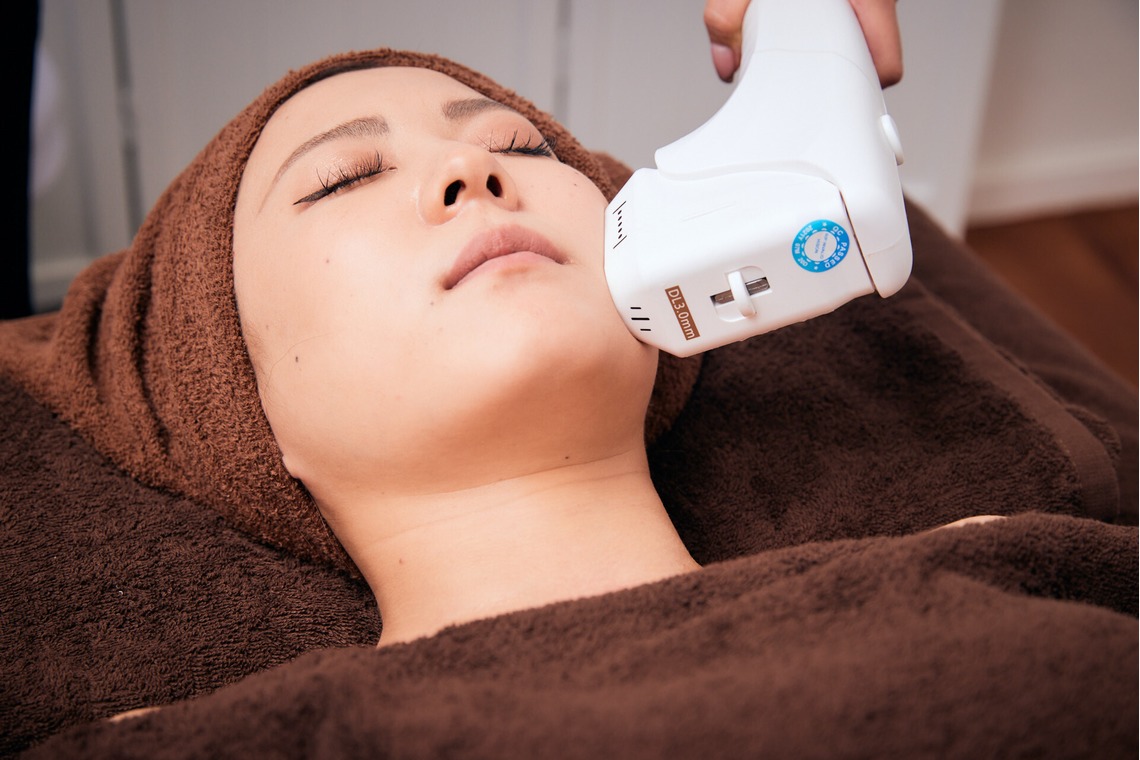 ケイムラナカが撮影した写真のアルバム「サロン」