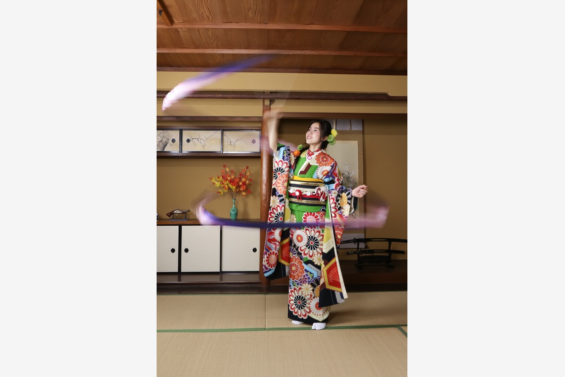 スマイルハンターが出張撮影した家族写真(キッズ,ベビーフォト)などが写った「成人式フォト」の家族写真