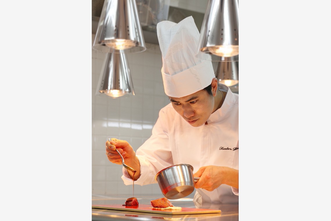 森安　照が撮影した「ホテル・レストラン（料理・ワイン・シャンパン・シェフ・ホールスタッフ・内観・イメージカット）」の写真