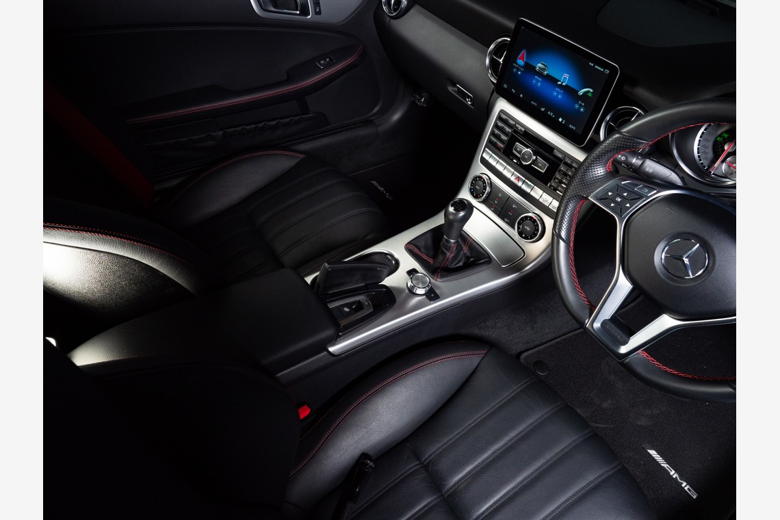 原野 英樹が撮影した「輸入車販売会社よりメルセデスベンツ SLK200をカーセンサーSDGE 掲載用写真を依頼いただきました」の写真