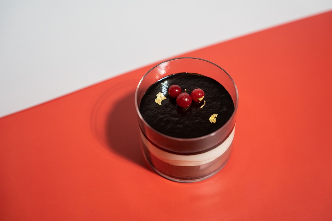 古口悠が撮影した「洋菓子店EC用撮影」の写真