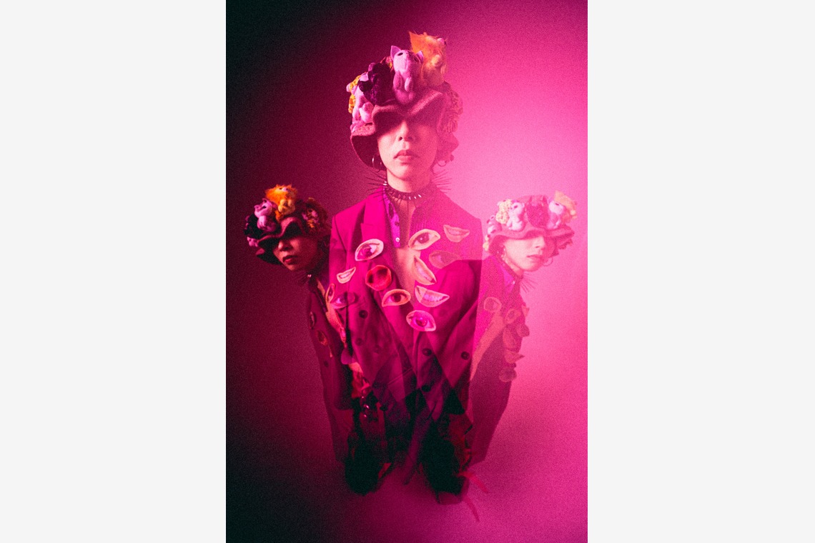 西浦隼翔が撮影した「スタジオポートレート」の写真