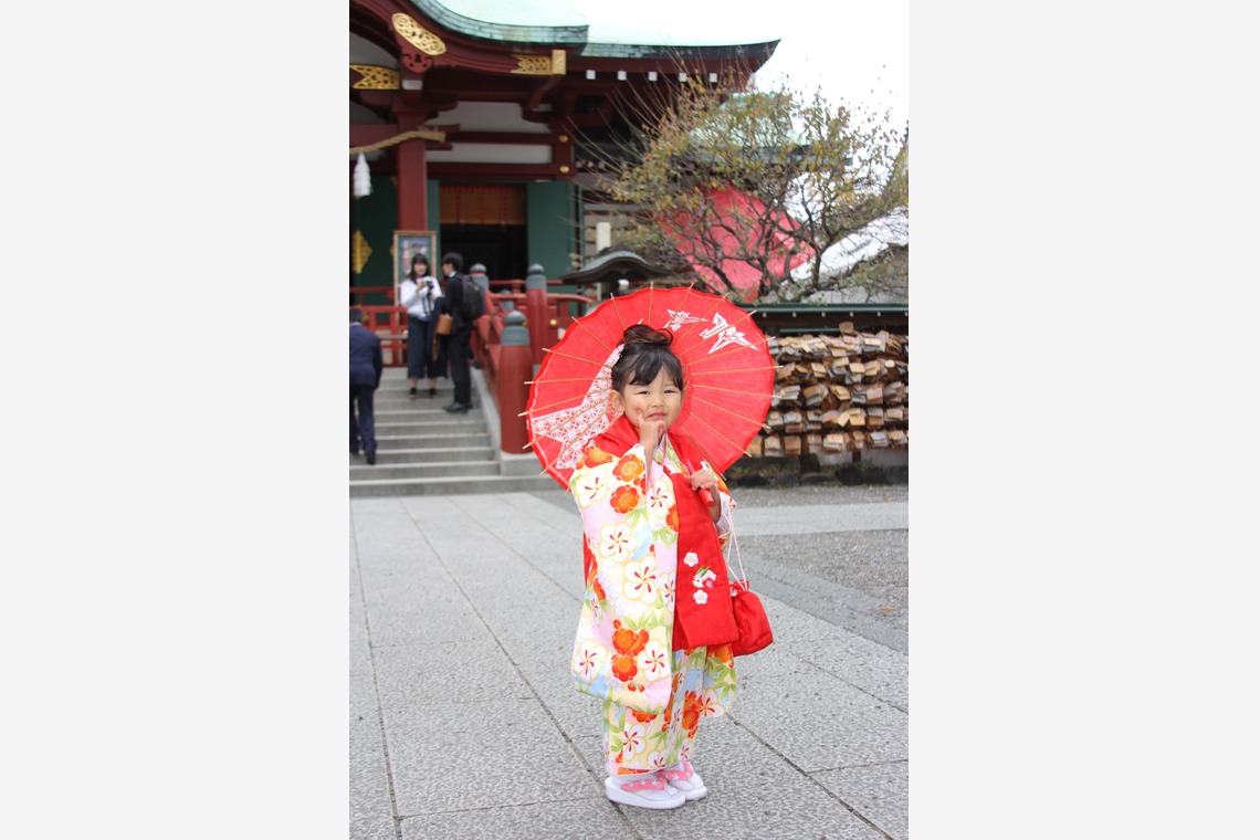 渡邉博海が出張撮影した家族写真(キッズ,ベビーフォト)などが写った「七五三お祝い　出張撮影」の家族写真