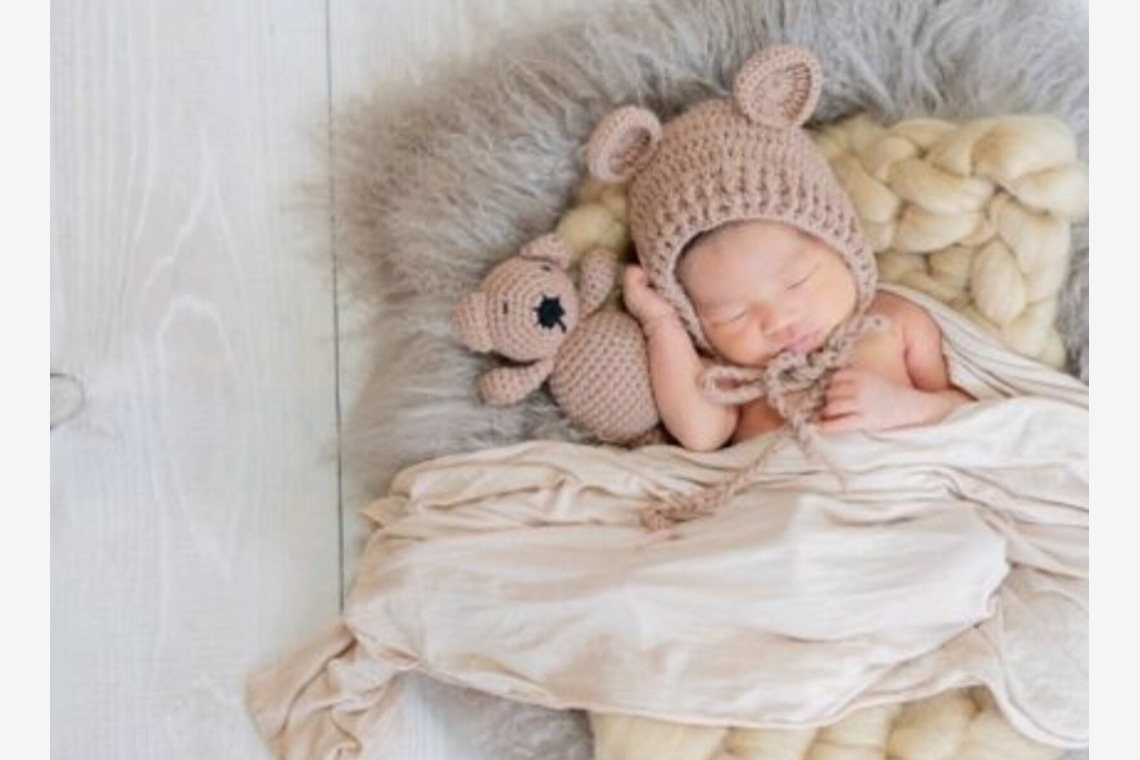 フォトラビが撮影した「ご自宅でニューボーンフォト」の写真