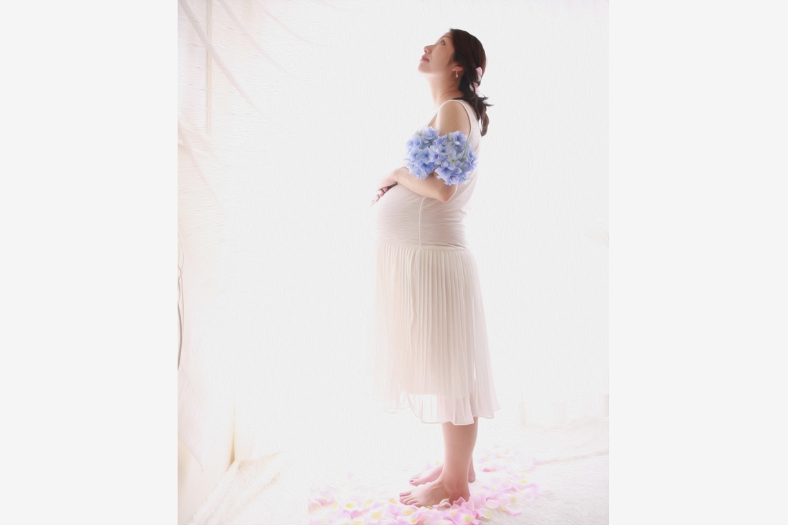 エムズフォトグラフが撮影したマタニティフォトのアルバム「マタニティ」