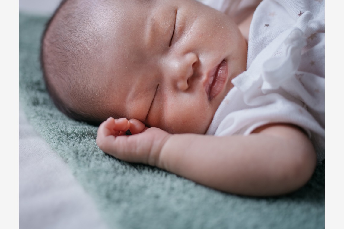 植村由理が撮影したスタジオ撮影のアルバム「マリちゃん」