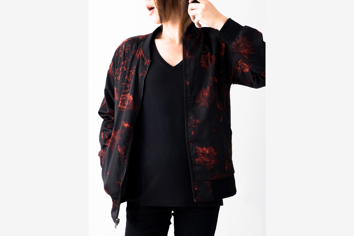 studio white alice 五十嵐啓が撮影した写真のアルバム「アパレル」