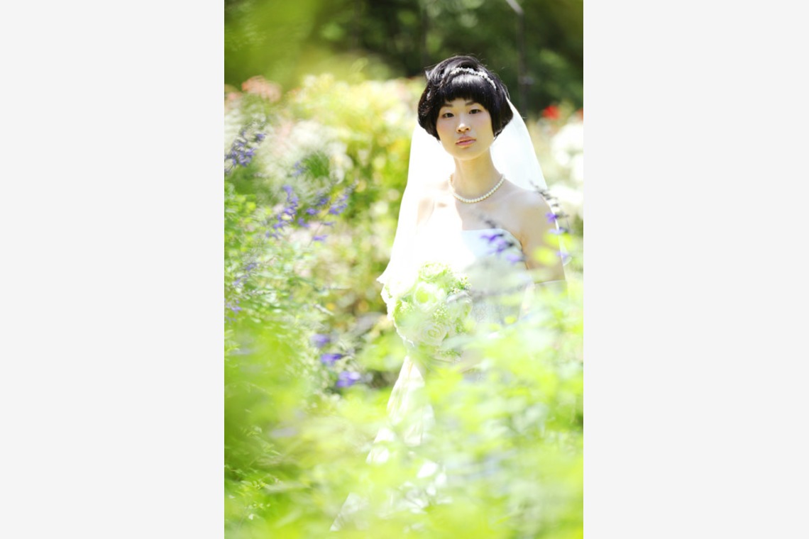 ほんとうにかわいい結婚写真ecoo（エクー）が撮影した写真のアルバム「ロケーション/洋装」