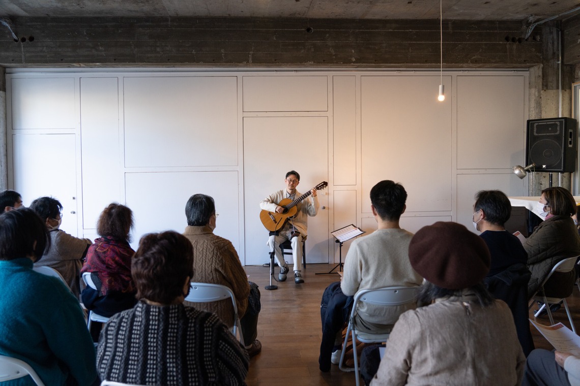 大木千帆が撮影した写真のアルバム「クラシックギターコンサート」