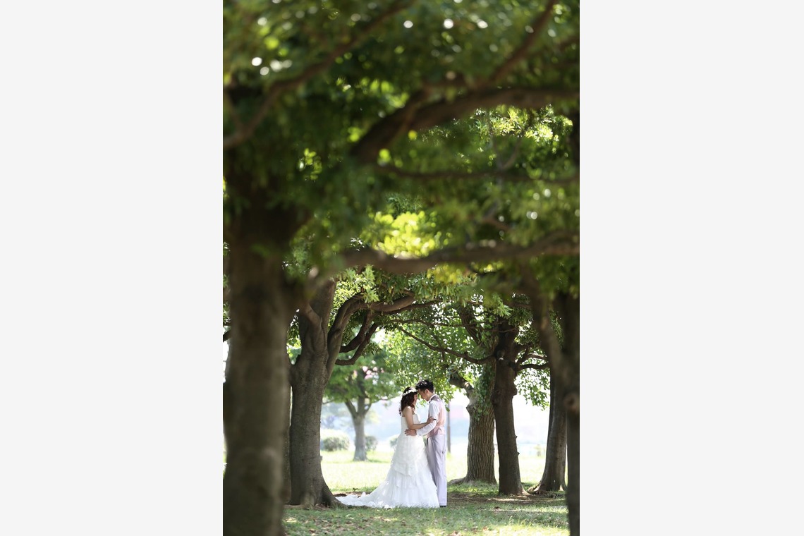 Photo of outdoor pre wedding photos taken by STUDIO AQUA