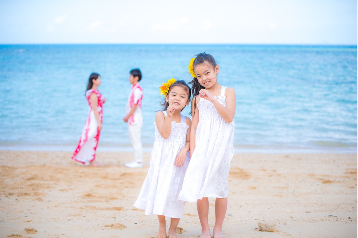 NanoStyleが出張撮影した家族写真(キッズ,ベビーフォト)などが写った「沖縄ファミリーフォト」の家族写真