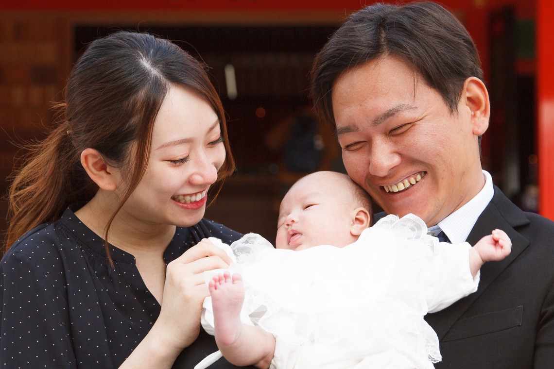 中井企画が出張撮影した家族写真(キッズ,ベビーフォト)などが写った「お宮参り」の家族写真