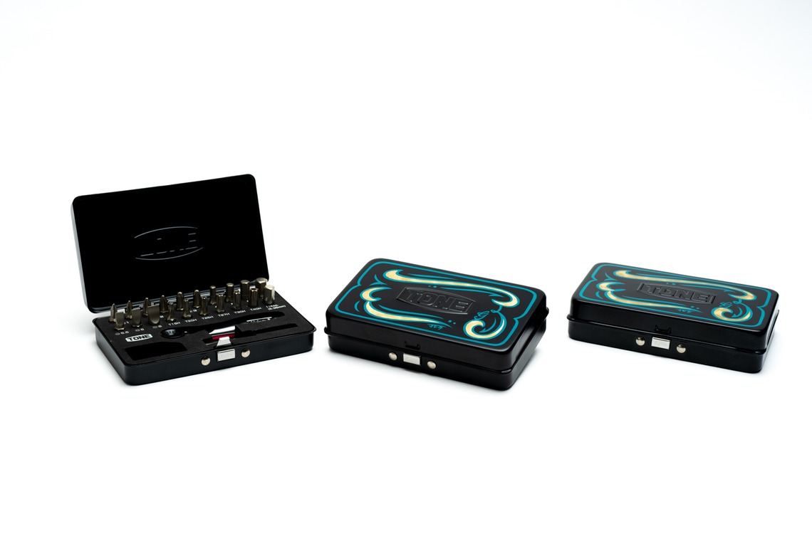 代表　安保　直紀