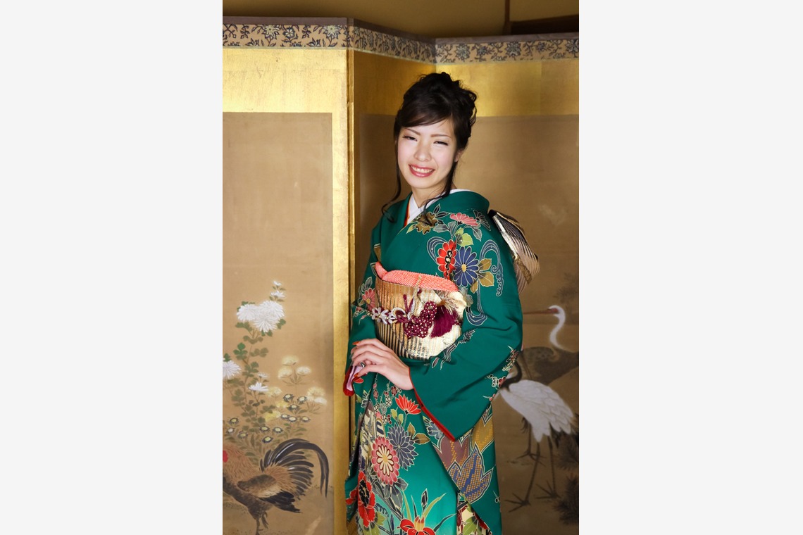 スマイルハンターが出張撮影した家族写真(キッズ,ベビーフォト)などが写った「成人式フォト」の家族写真