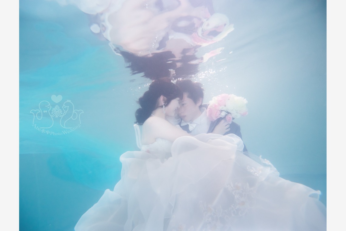 Abe水中フォトウェディング
