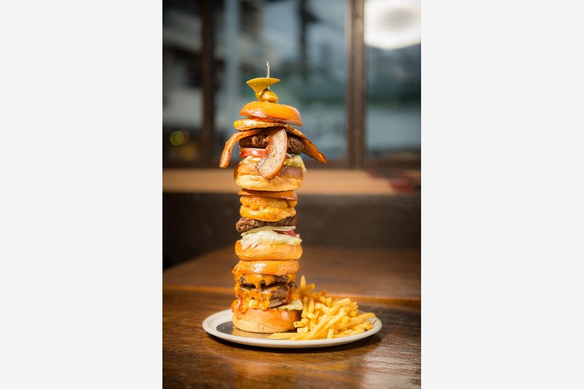 吉田佳央が撮影した写真のアルバム「フード・ドリンク」