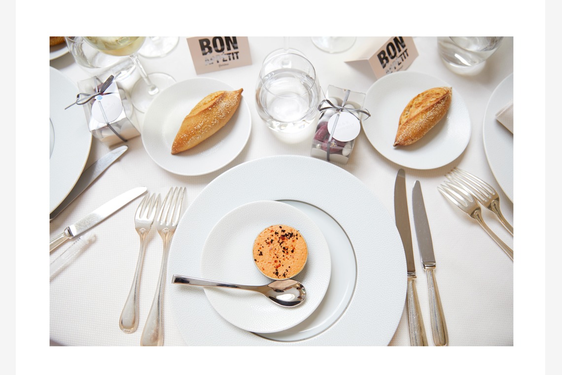 Noa Photography Parisが撮影した「パリでの結婚式撮影」の写真