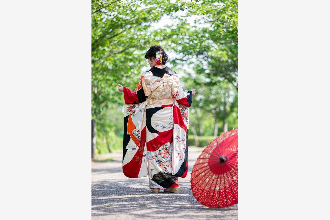 ゾクが出張撮影した家族写真(キッズ,ベビーフォト)などが写った「成人式前撮り・後撮り」の家族写真