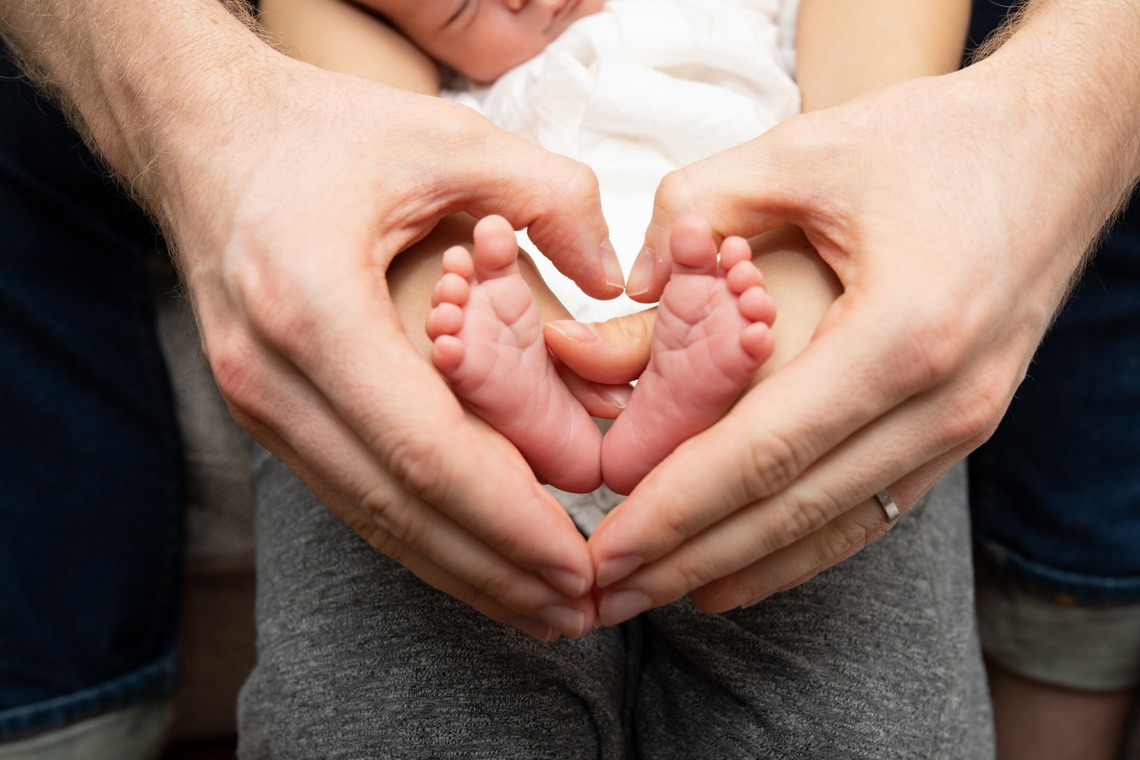 岩坪眞一郎が撮影した写真のアルバム「ニューボーンフォト」