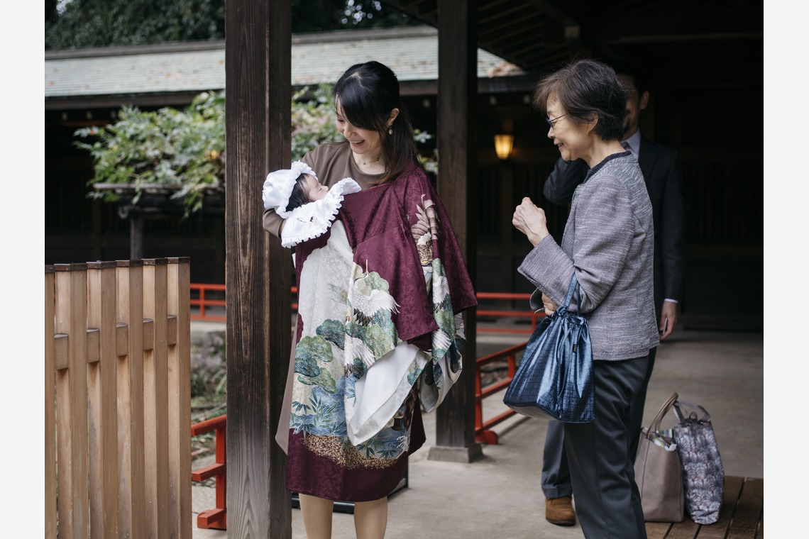 植村由理が撮影した前撮り/後撮り出張撮影のアルバム「お宮参り at 代々木八幡宮」