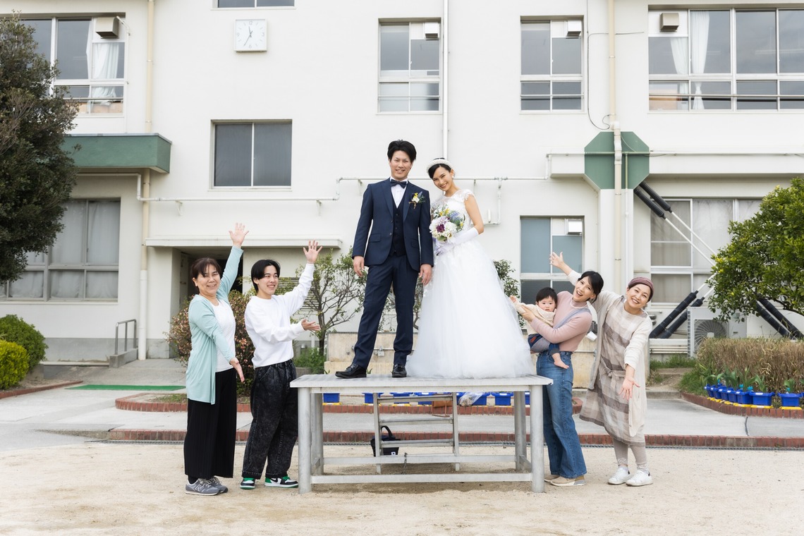 株式会社Ervaが撮影した写真のアルバム「結婚式前撮り（校舎にて）」