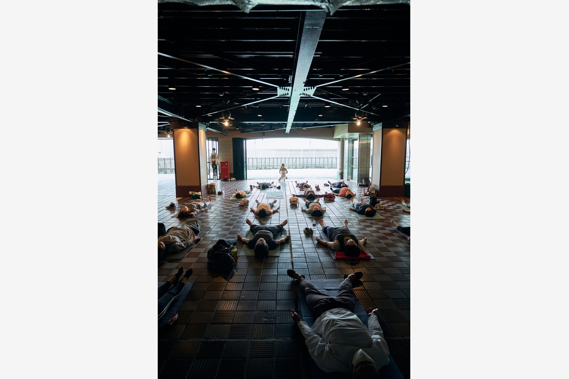 坂元寿行が撮影した写真のアルバム「ヨガイベントの撮影」
