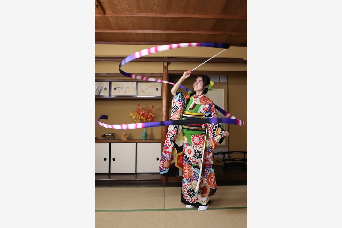 スマイルハンターが出張撮影した家族写真(キッズ,ベビーフォト)などが写った「成人式フォト」の家族写真