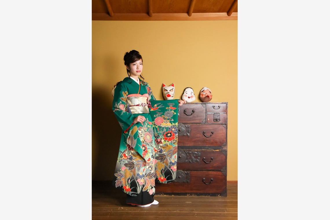 スマイルハンターが出張撮影した家族写真(キッズ,ベビーフォト)などが写った「成人式フォト」の家族写真