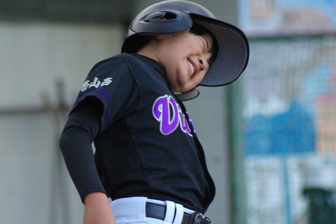 間地大輔が出張撮影した家族写真(キッズ,ベビーフォト)などが写った「学童野球」の家族写真