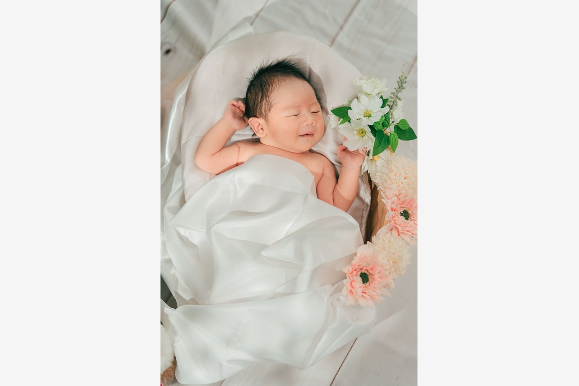 玉城　肇が撮影したニューボーンフォトのアルバム「ニューボーン撮影」