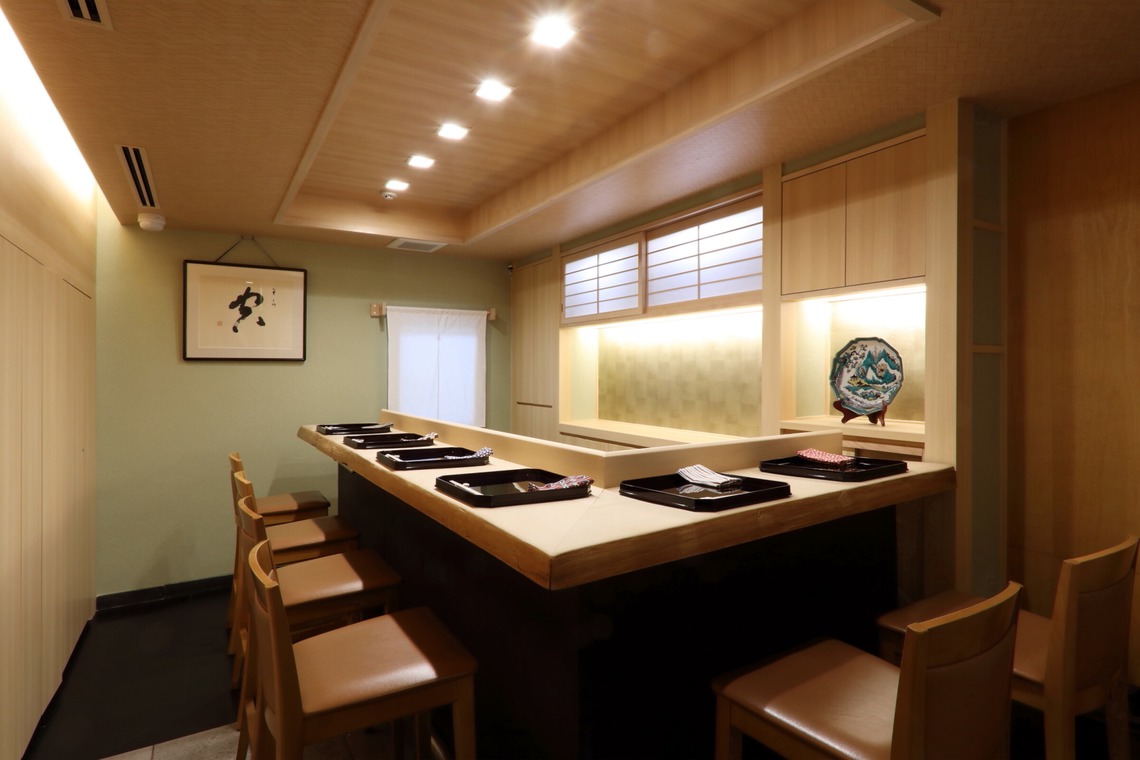 森安　照が撮影した「お寿司（握り・仕込み・人物・店内）」の写真