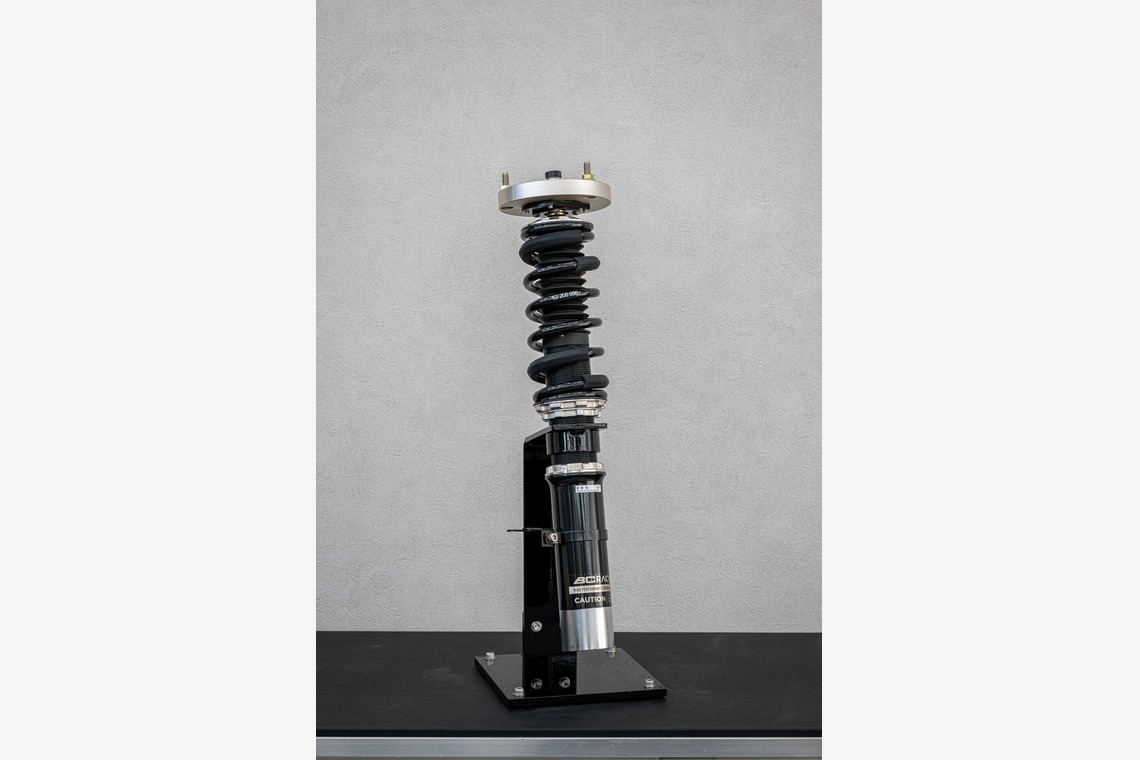 吉田佳央が撮影した「自動車修理工場コーポレートサイト撮影」の写真