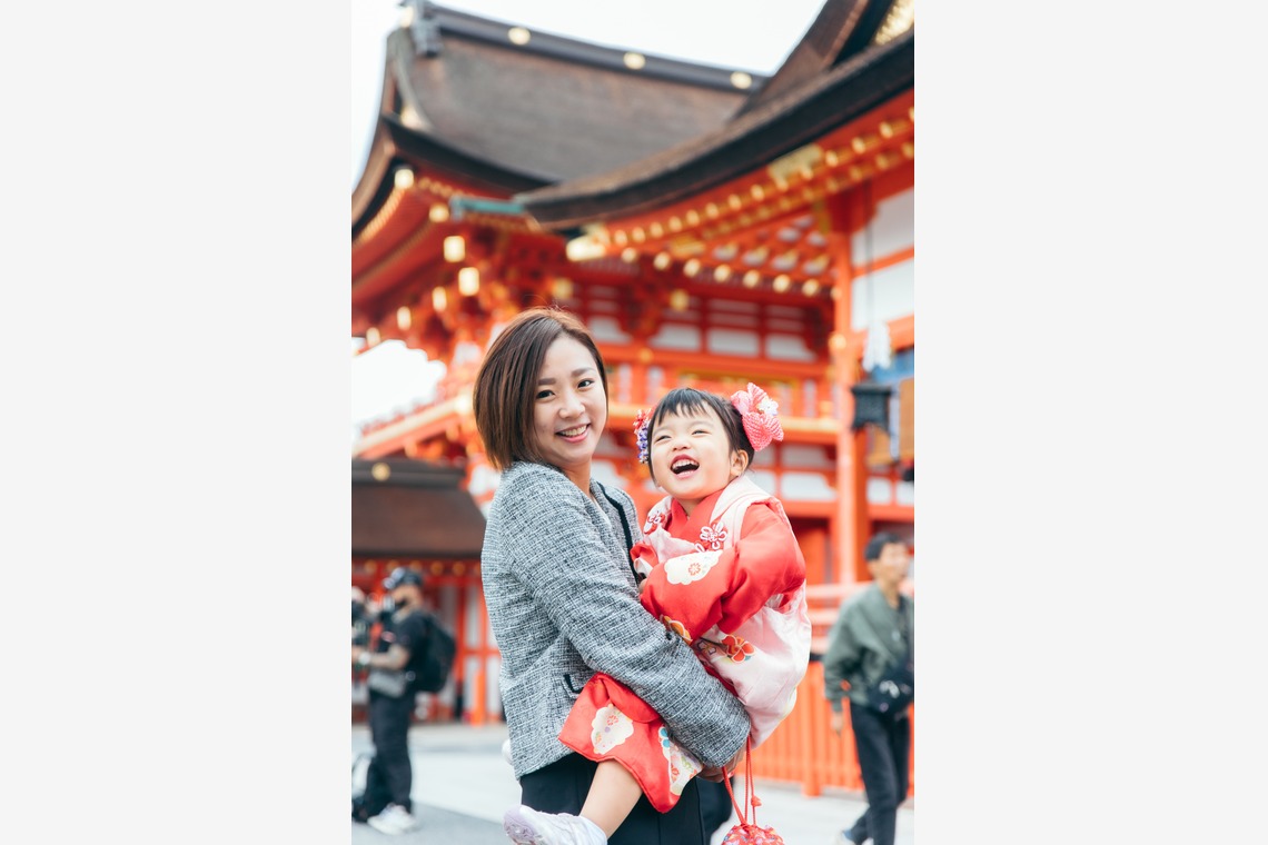株式会社Ervaが撮影した写真のアルバム「七五三撮影（伏見稲荷）」