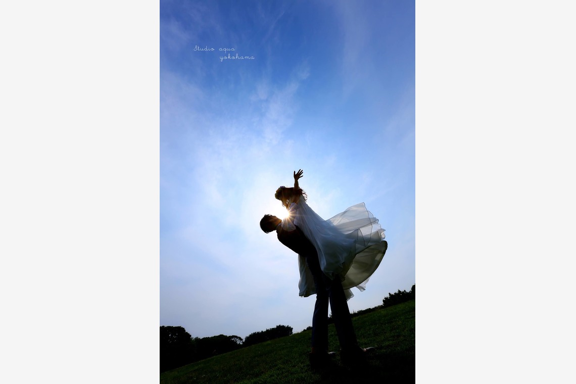 STUDIO AQUA (スタジオアクア)が撮影した「ドレスロケーション前撮り」の写真