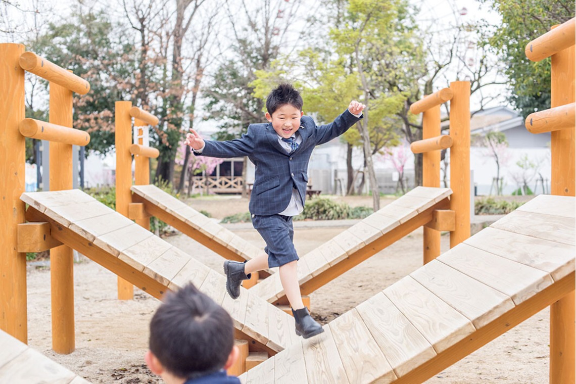 AXiS Photo Servise 藤井靖史が出張撮影した家族写真(キッズ,ベビーフォト)などが写った「一般出張撮影」の家族写真