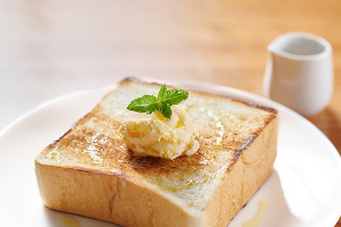 古牧理尚が撮影した写真のアルバム「hood」