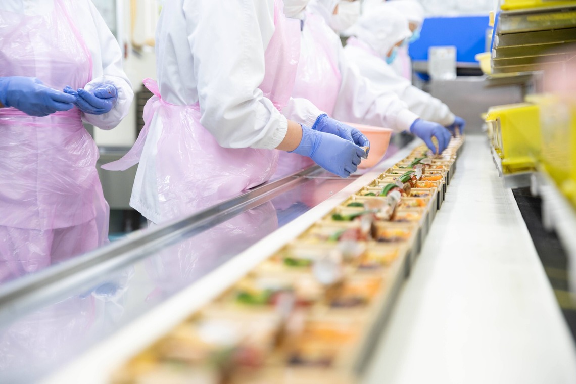 曽川拓哉が撮影した「お弁当工場」の写真