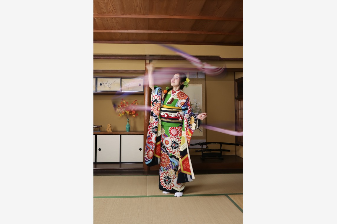 スマイルハンターが出張撮影した家族写真(キッズ,ベビーフォト)などが写った「成人式フォト」の家族写真