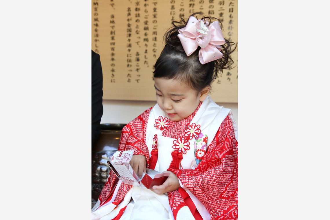 スマイルハンターが出張撮影した家族写真(キッズ,ベビーフォト)などが写った「七五三ロケーション撮影」の家族写真